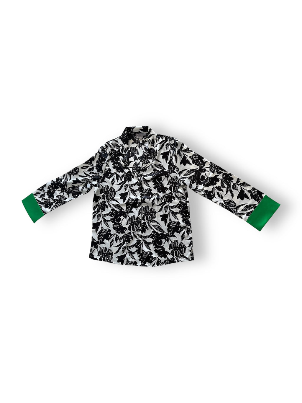 Estampado Negro con Verde Pantalón y Manga Larga