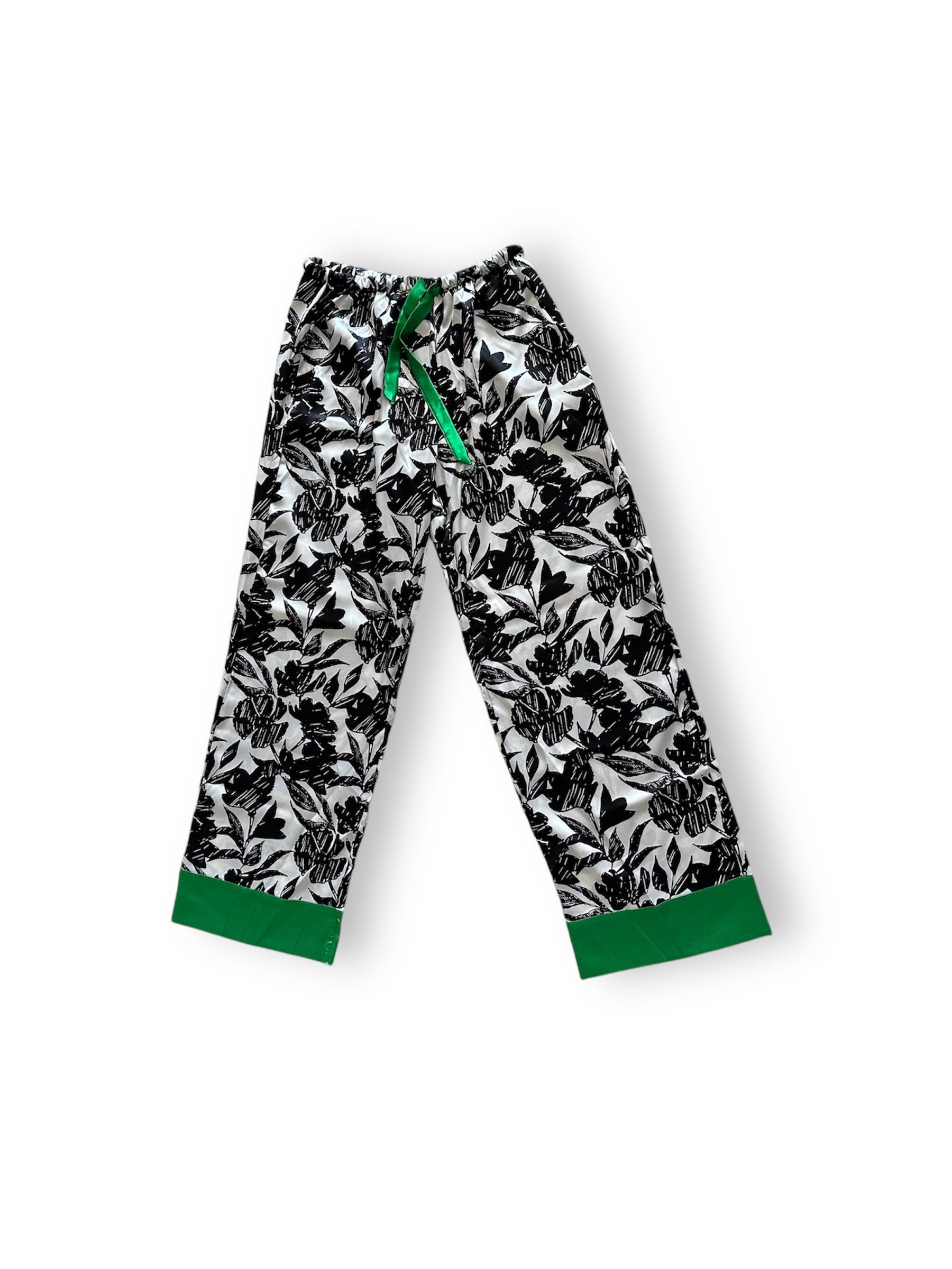 Estampado Negro con Verde Pantalón y Manga 3/4