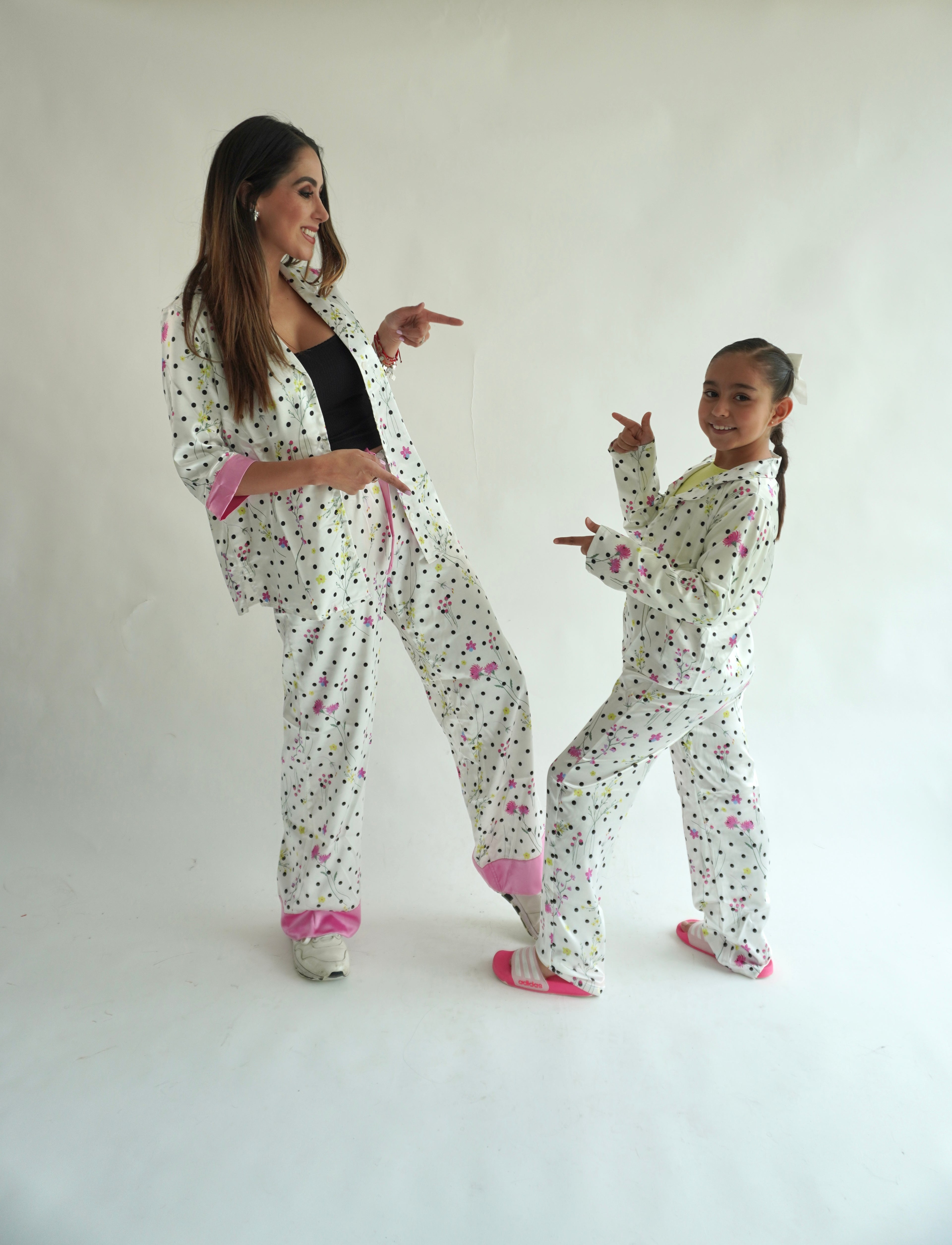 Lunares Niña Pantalón y Manga Larga