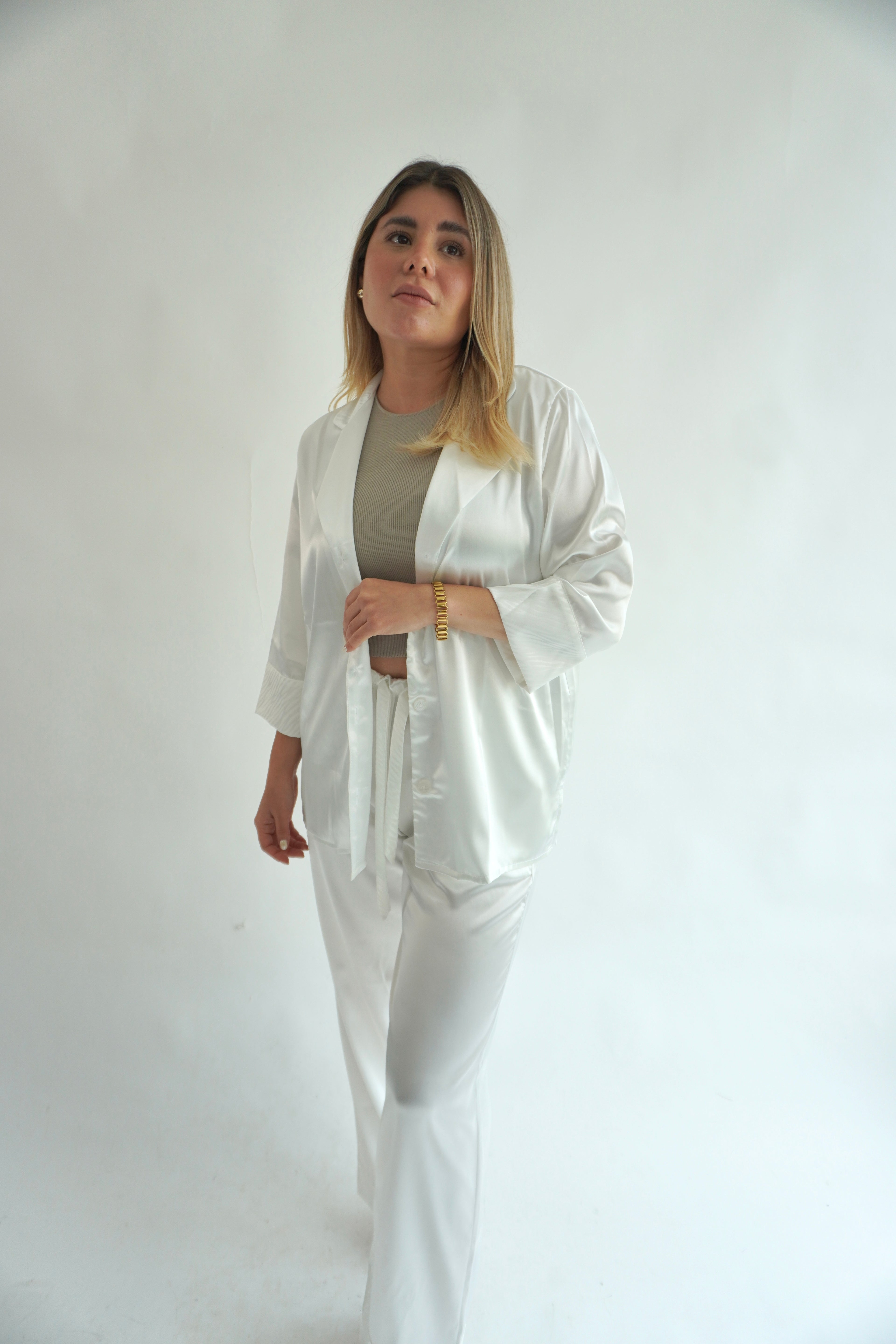 Blanca Pantalón y Manga 3/4